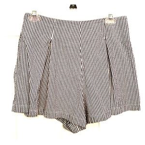 Seersucker high waisted shorts